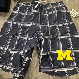 men’s swim trunks
